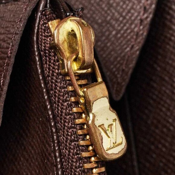 Louis Vuitton Damier Canvas Zippy Wallet - Picture 8 of 9